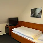 加尼克里斯蒂伦贺夫历史酒店 酒店 哈默尔恩