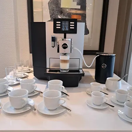 Historik Garni Christinenhof 3* האמלן